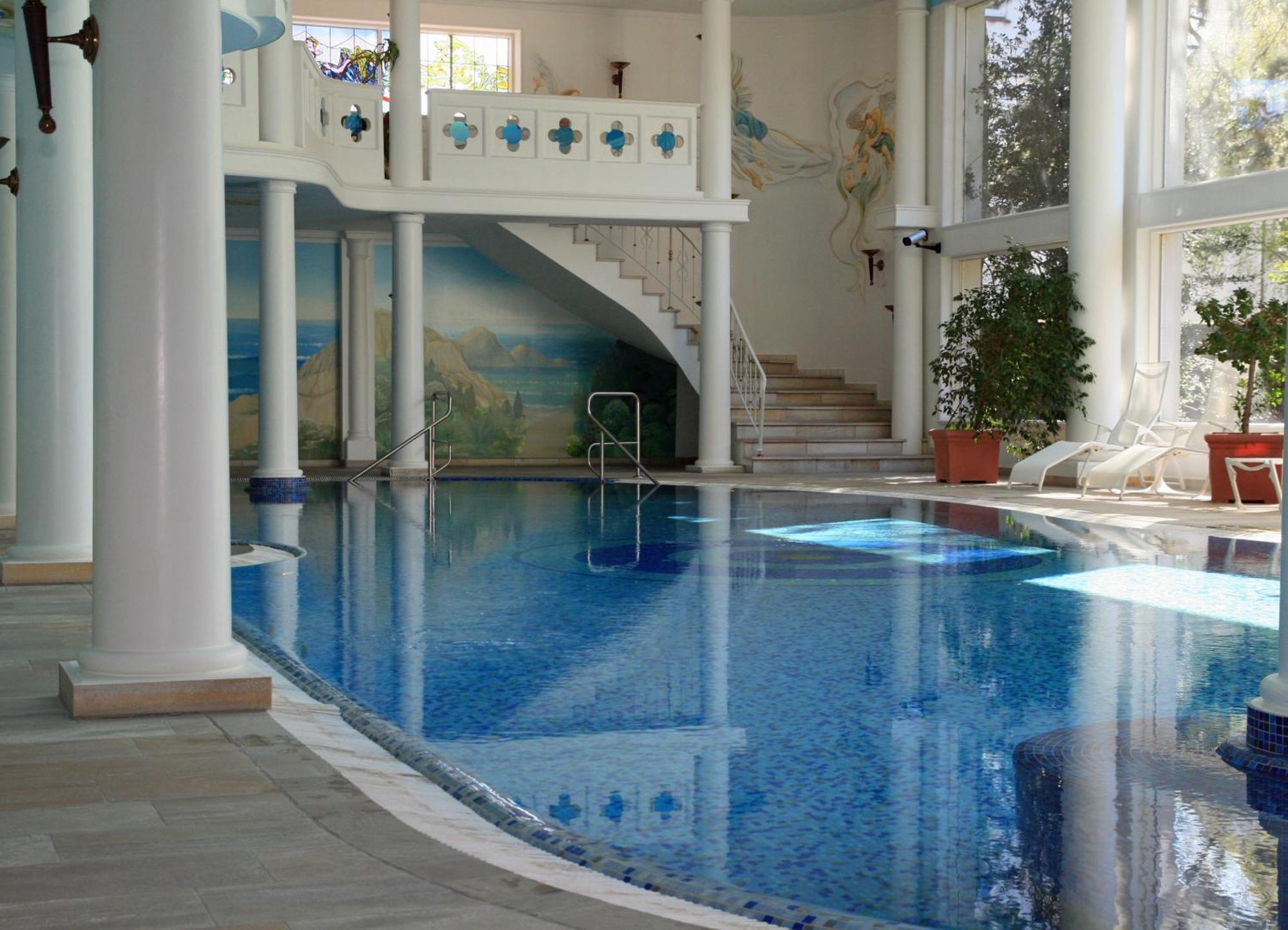 Hotel Altes Gymnasium ฮูซุม ภายนอก รูปภาพ